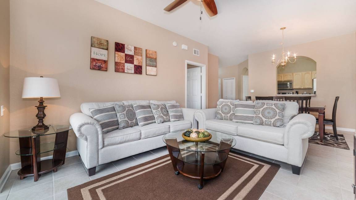 Windsor Hills Apartment | 116 m² Apartment ∙ 3 bedrooms ∙ 8 guests