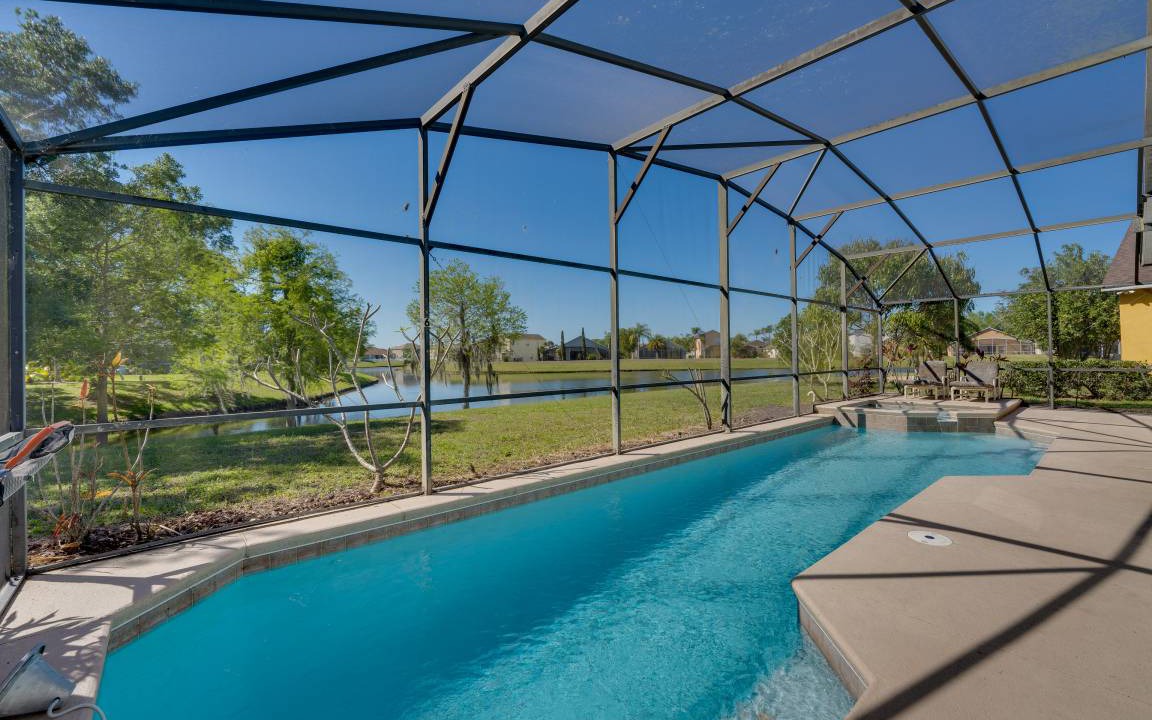 Crescent Lakes House | 193 m² House ∙ 4 bedrooms ∙ 8 guests