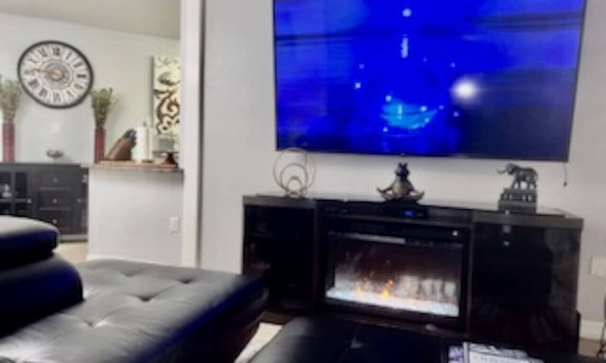 Ventura Condo | 2 Bed 2 Bath Golf Resort Condo (1ST FL)