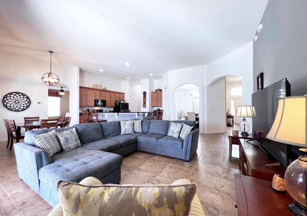 Historic Downtown Kissimmee House | 261 m² House ∙ 5 bedrooms ∙ 10 guests