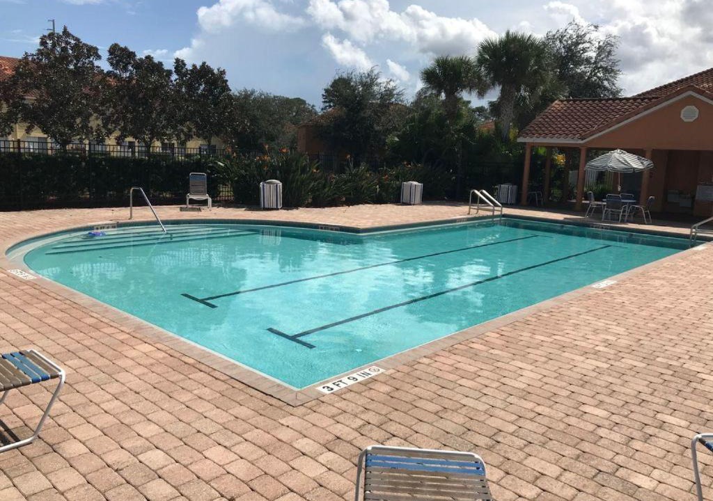 Crestwynd Bay Apartment | 3 Bedroom Townhome in Gated Community
