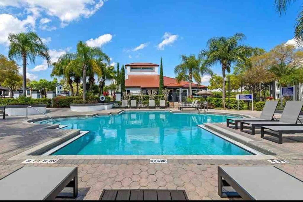 Kirkman South Apartment | Apartment at Universal Studios