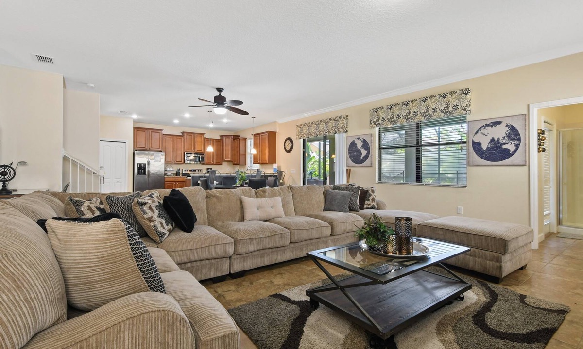 Davenport House | Beautiful 6Bd Providence At Victoria Woods-2318MVD