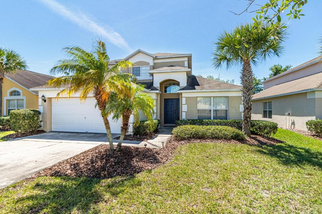 Seasons House | Beautiful Private 5 BR Home home