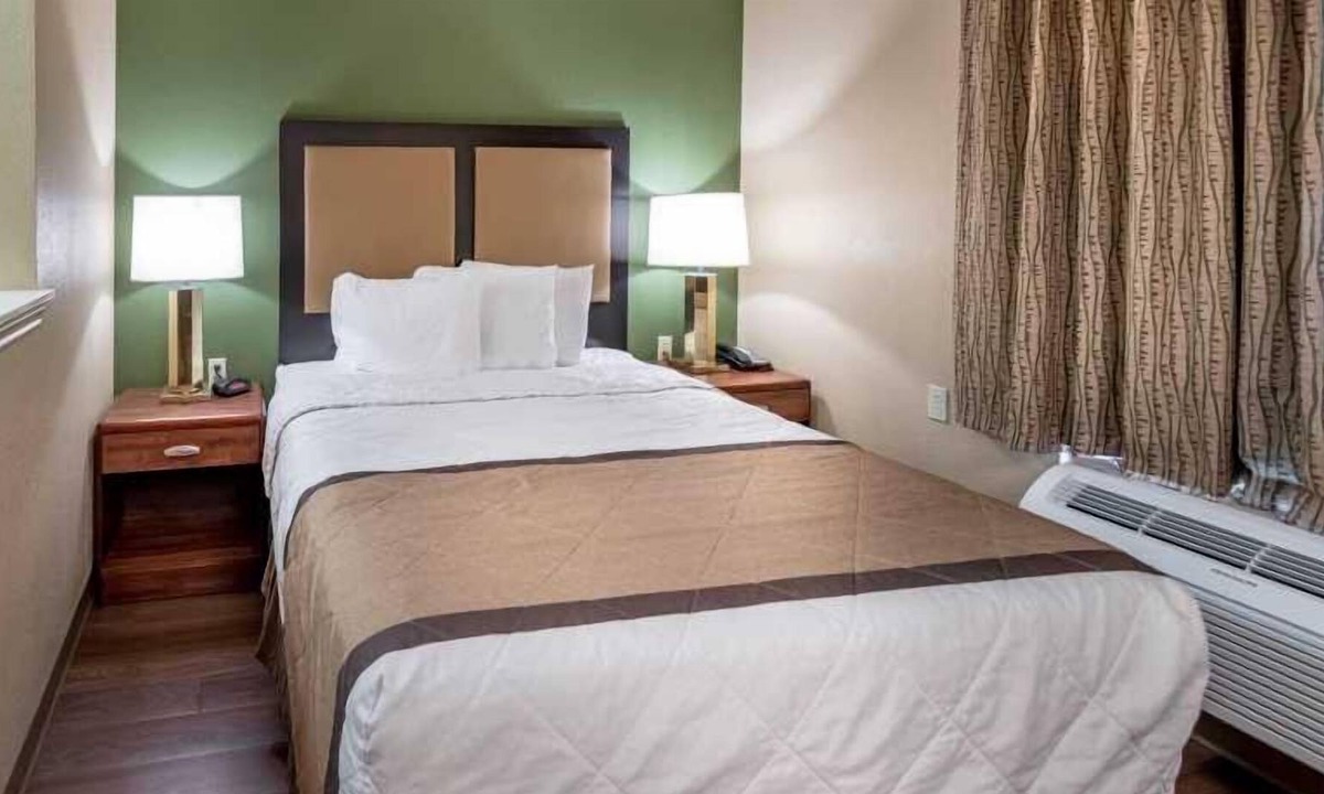 Florida Center Apartment | Beautiful Studio apartment (420702) by Houzlet