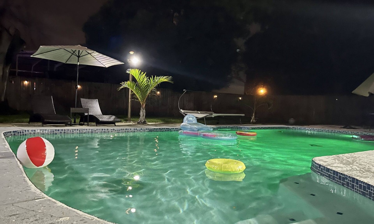 Mill Run House | Beautiful Vacation Home With PRIVATE POOL In Orlando