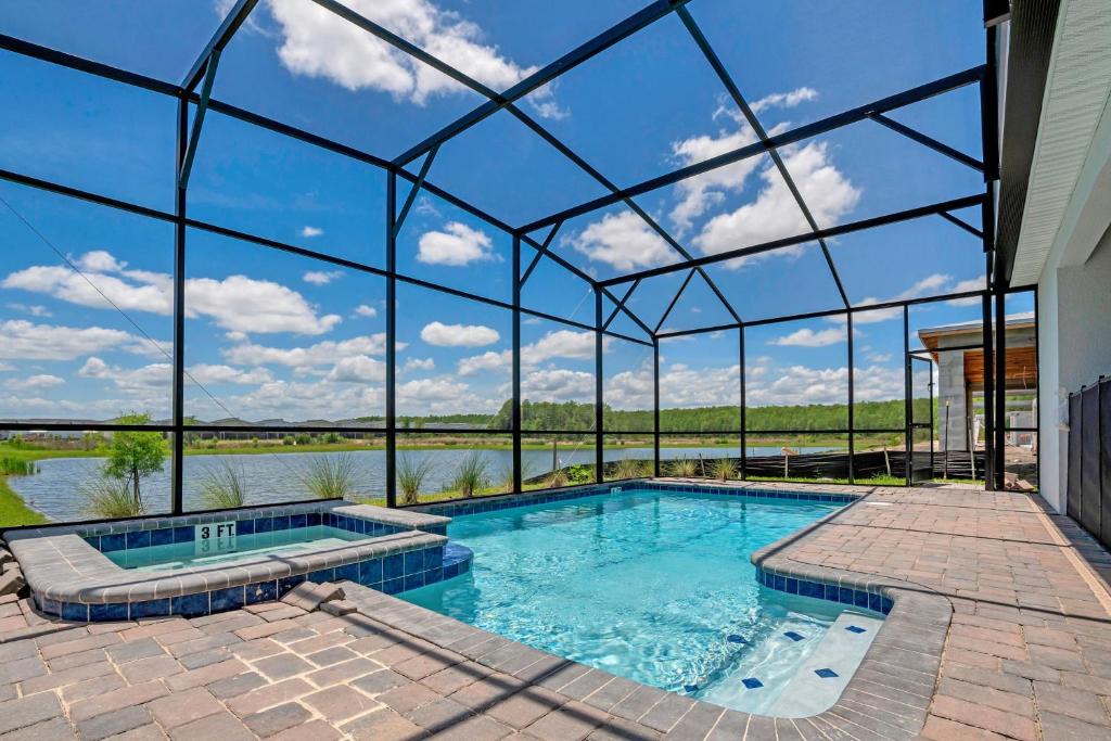 Kissimmee Villa | Brand New Storey Lake 8 Bedroom Villa with Lake View
