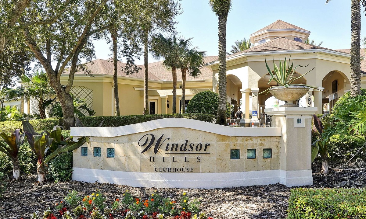 Crestwynd Bay Condo | Close2Mickey! Resort amenities with the comforts of home!