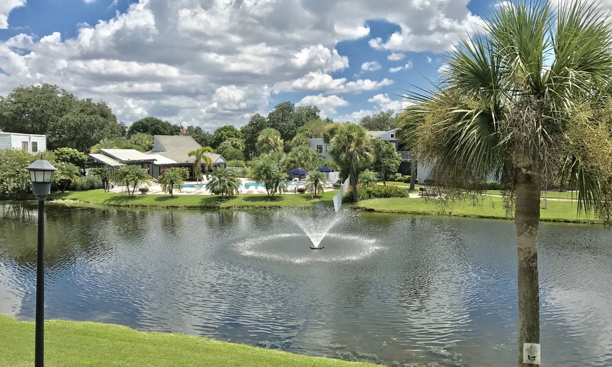 Ventura Condo | CountryClub 2/2 Home Away from Home