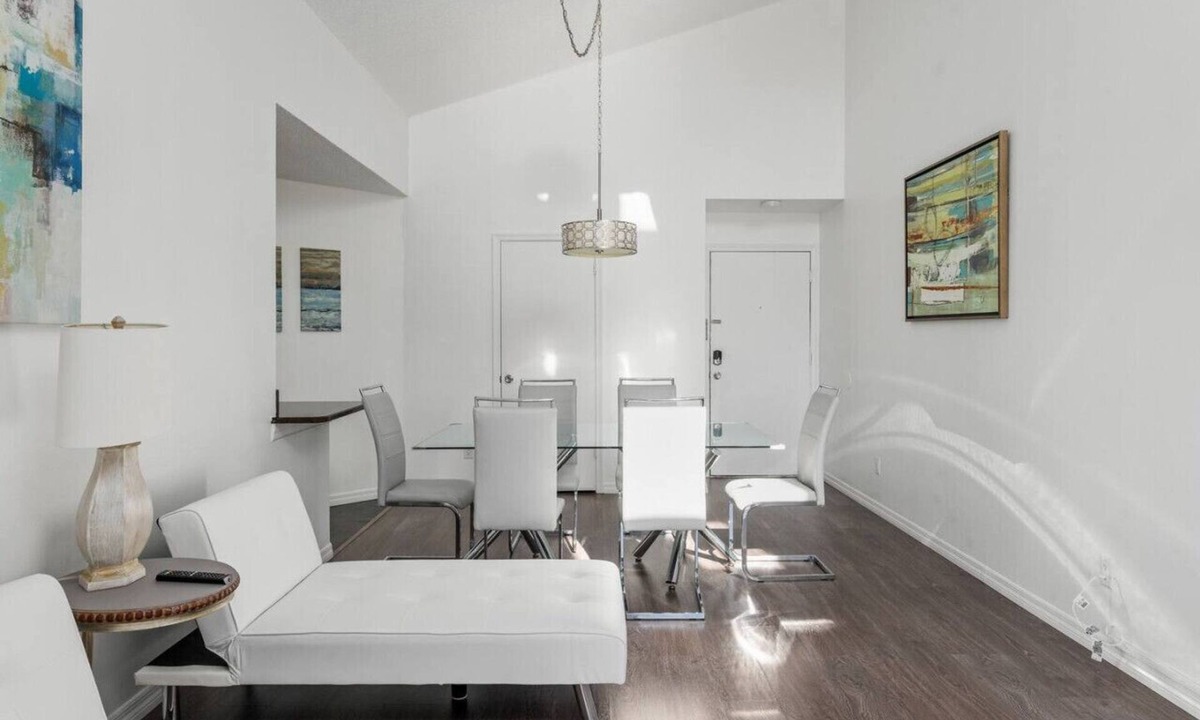 Ventura Apartment | Cozy Apt w/Pool, Hot Tub, Golf, Near Downtown!