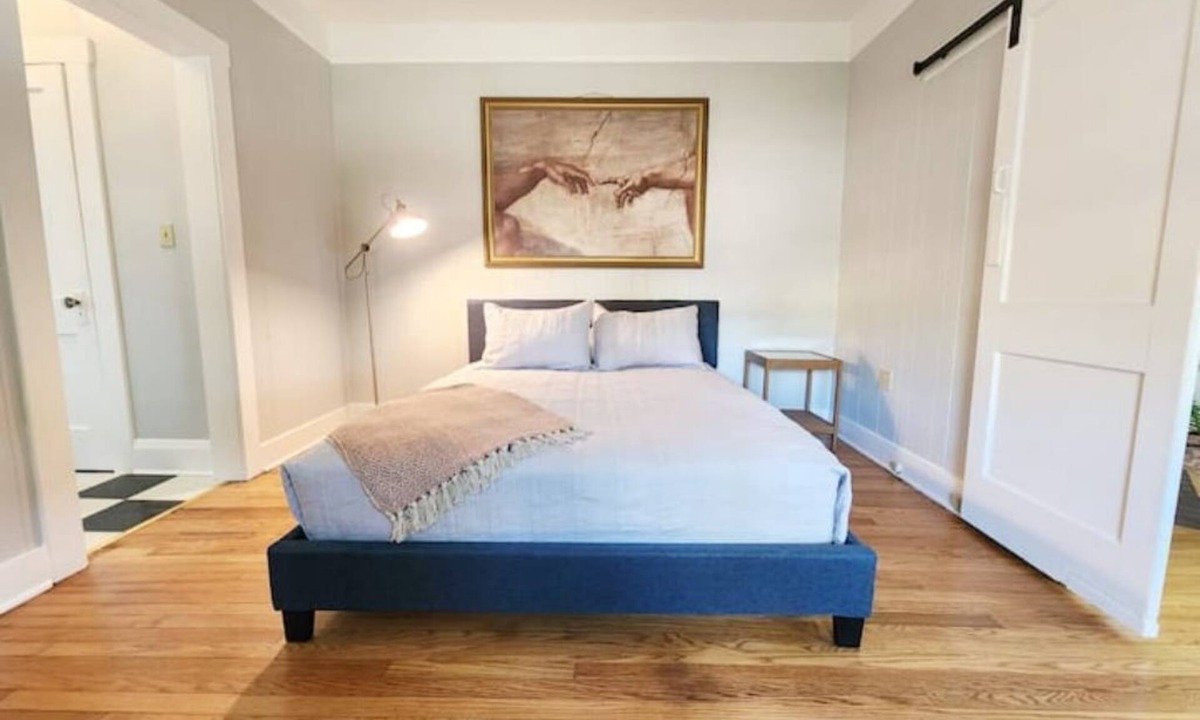 Colonialtown North House | Cozy Vintage Bungalow @Mills50 District