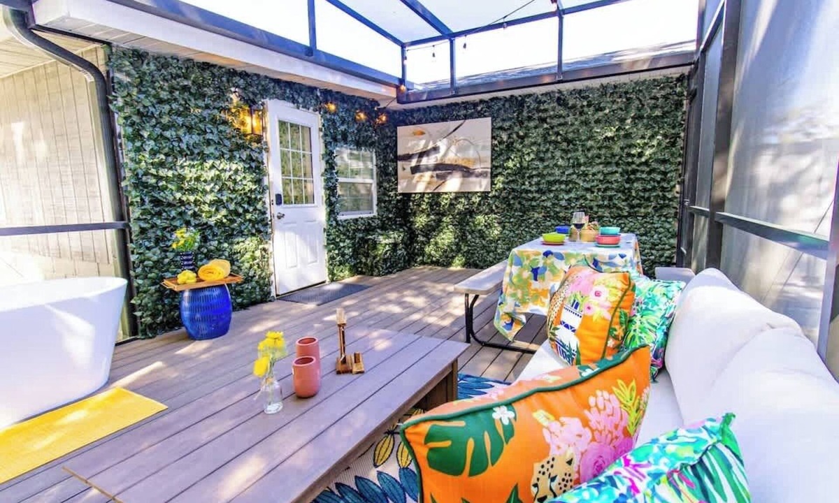 Orlando Apartment | CozyHome BigGrdn RmWTub PetOkUCF