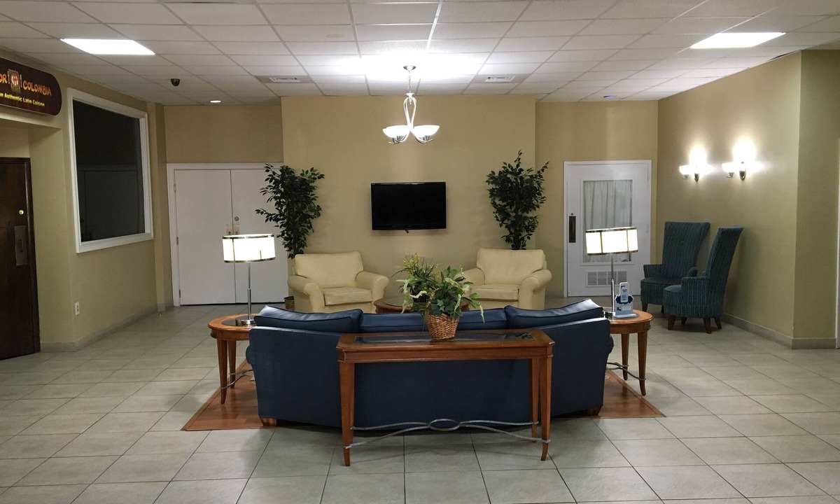 Orlando Hotel | Days Inn by Wyndham Orlando Airport Florida Mall