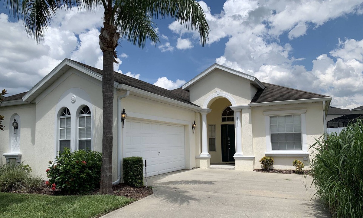 Calabay Parc House | Disney 4 Bedrooms with Pool heated, 8 miles from Disney!