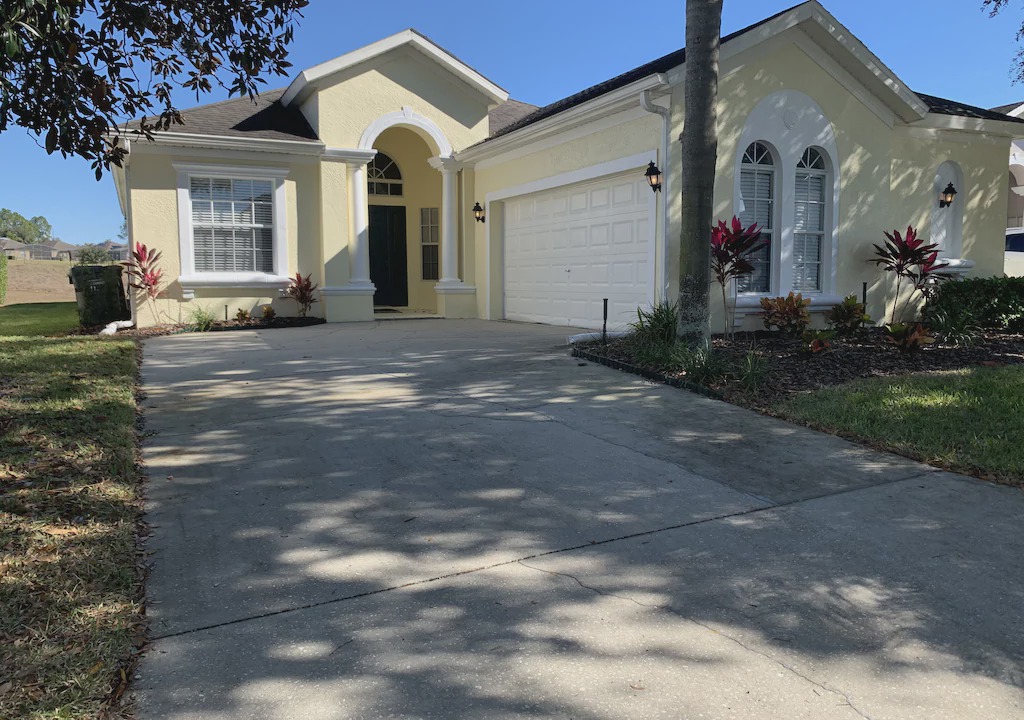 Calabay Parc House | Disney 4 Bedrooms with Pool, 8 miles from Disney!