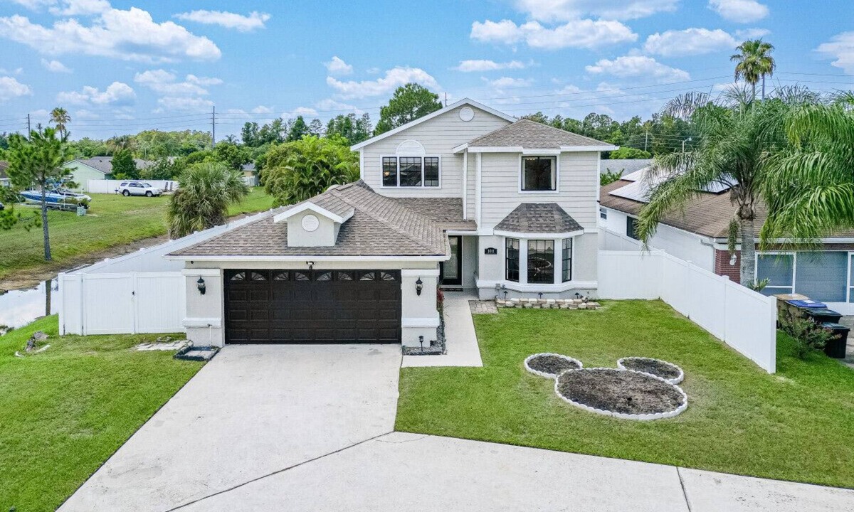 Buena Ventura Lakes House | Disney Dream Getaway: 3BR 2.5 Bath Home & Heated Pool near all major parks.