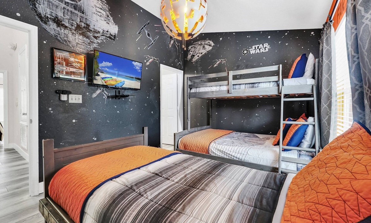 Crestwynd Bay House | Disney Updated Townhouse - Private Pool
