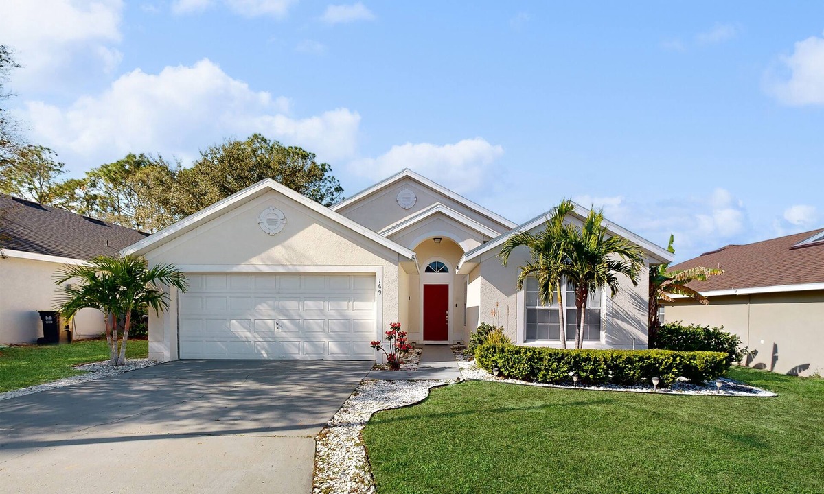 Florida Pines House | Dog-friendly home near Disney with private pool, patio, streaming, grill, & W/D