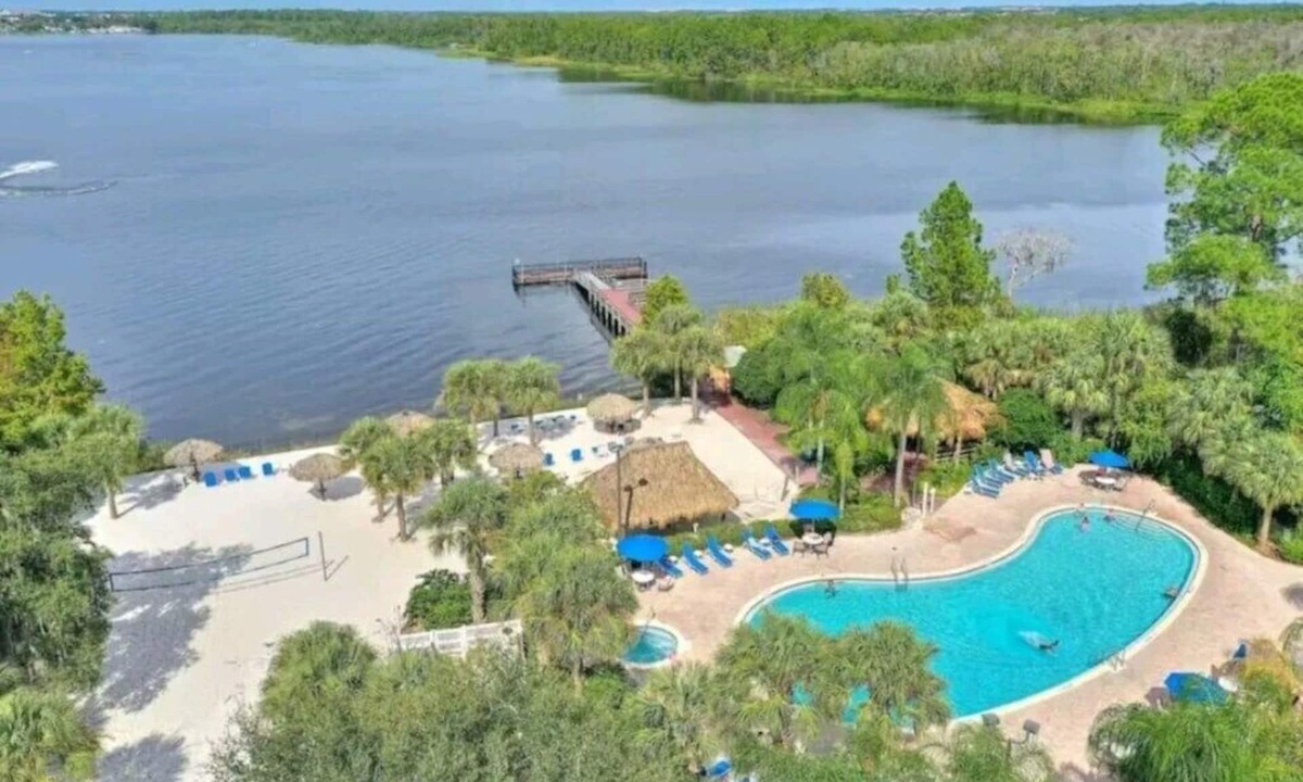 Disney | Bahama Bay