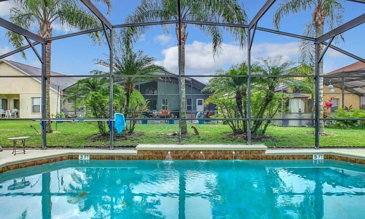 Seasons House | Free WIFI - Near Disney - Private Pool