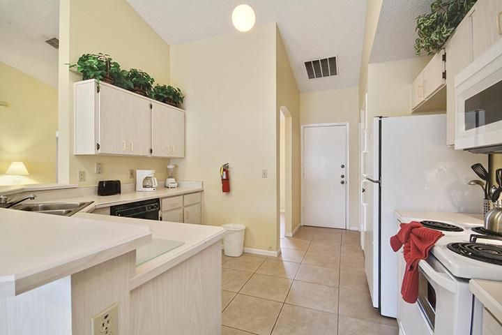 Indian Ridge Villa | Indian Ridge - Pool Home 3BD/2BA - Sleeps 6 - StayBasic - RIR373
