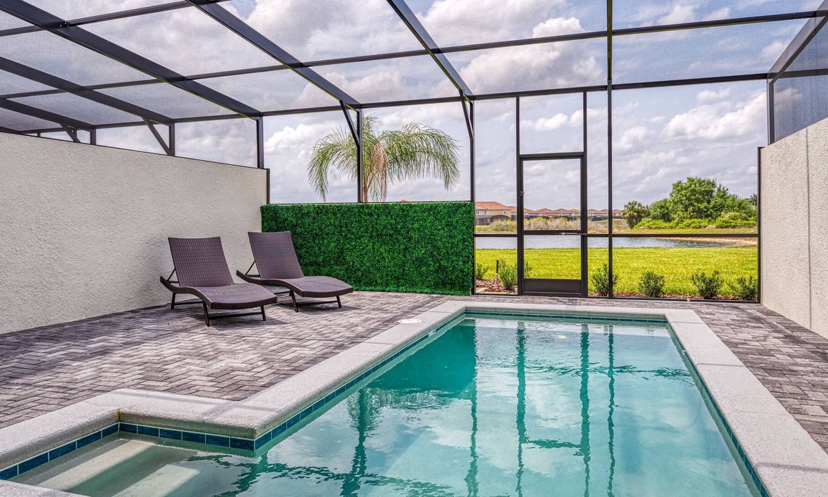 Oak Spring Lane | Loughman