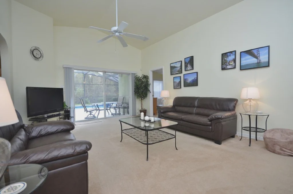Sandy Ridge House | Lovely 5 Bed Game Spa Pool Home in Sandy Ridge