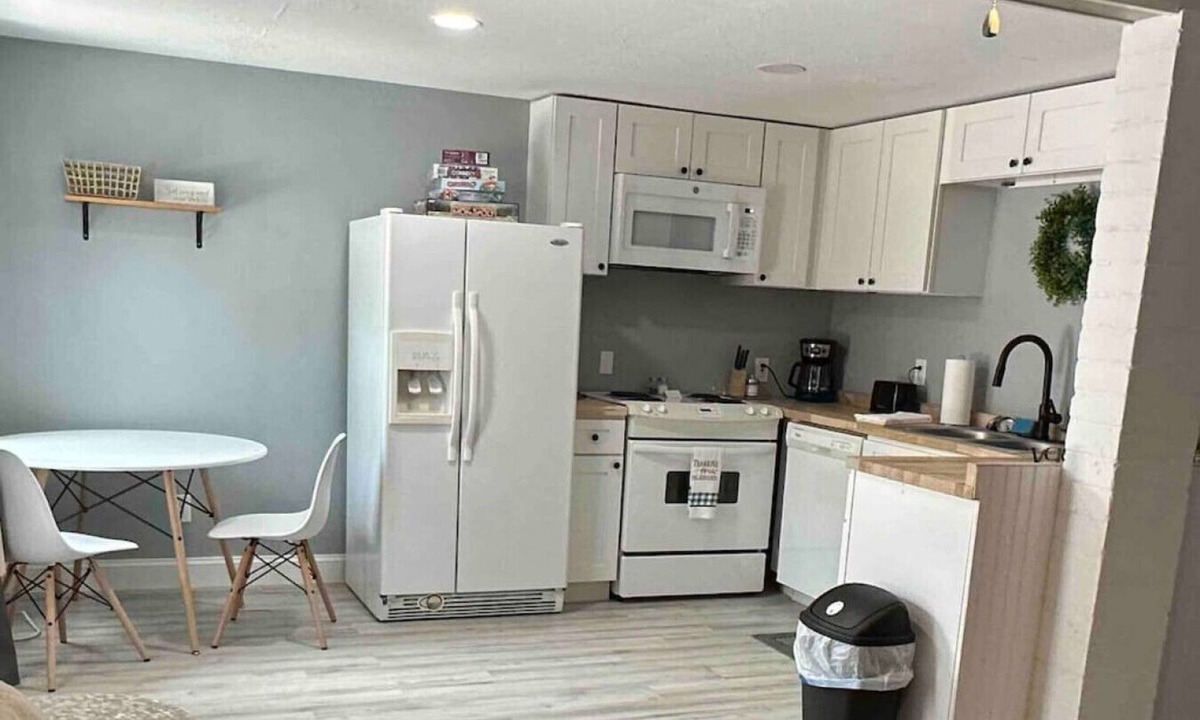 Lake Eola Heights Apartment | Modern Oasis near Lake Eola