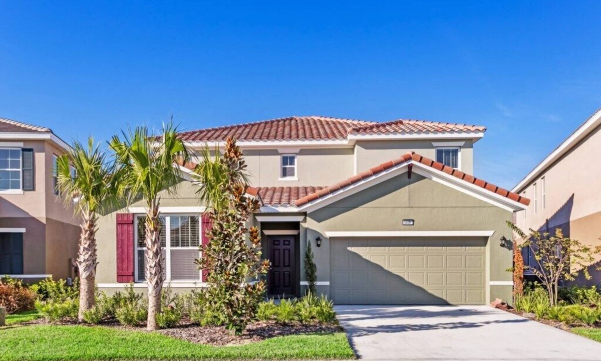 Sunridge Woods Villa | New Luxury 6 Bedroom 4.Bath Solterra Home With Spa On Solterra Resort With High End Furnishings