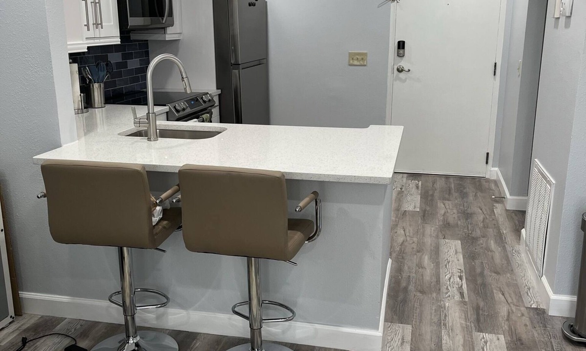 Lake Davis - Greenwood Condo | Orlando Winter Getaway - Lovely, Centrally located Studio