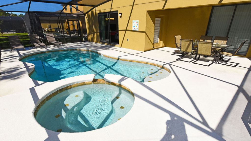 Cypress Pointe Villa | Rehns - Davenport, US