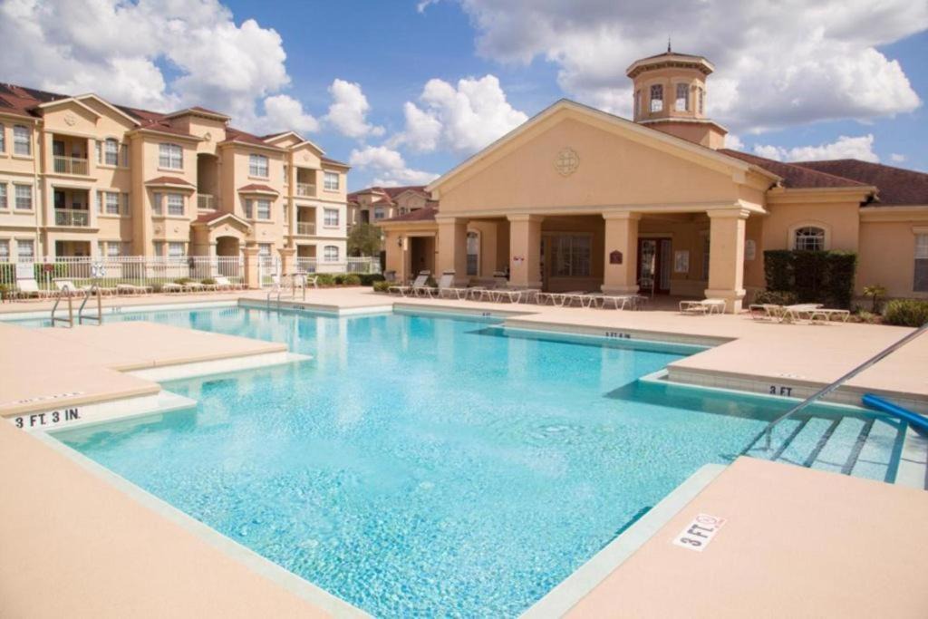 Loughman Resort | Revived Condo with Pool and 20 minutes from parks