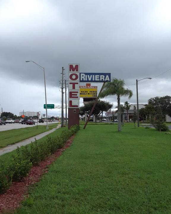 Kissimmee Hotel | Riviera Motel