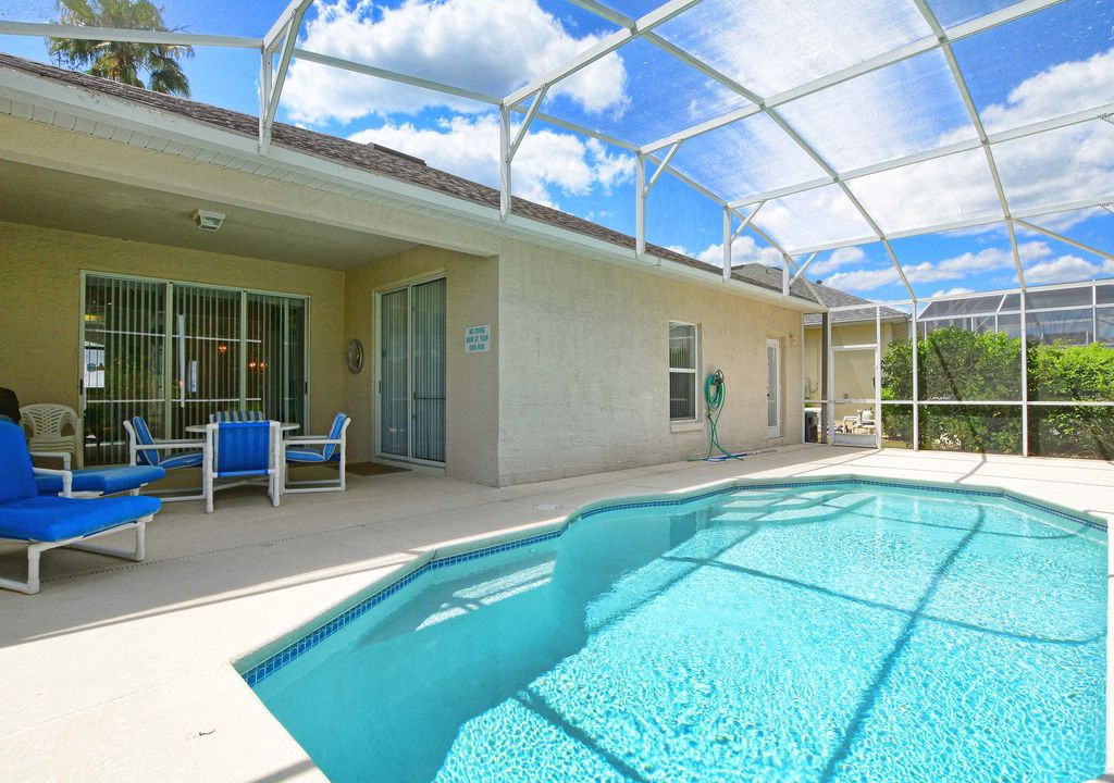 Esprit House | SPACIOUS BEDROOM, PRIVATE POOL, VERY CLOSE TO THEME PARKS & ATTRACTIONS