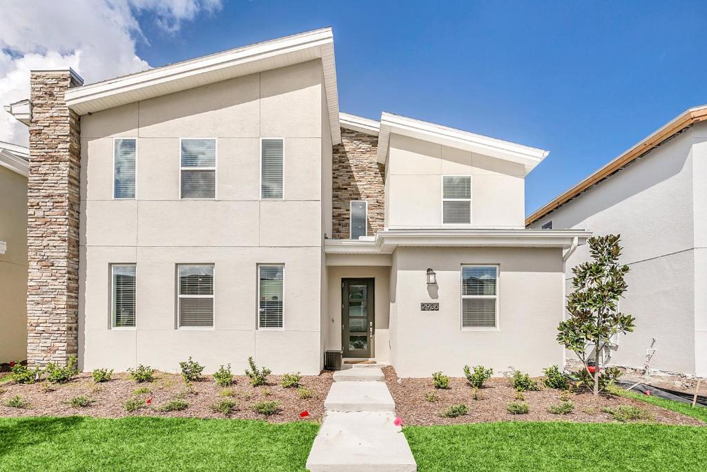 Kissimmee House | Storey Lake 9 BR Villa With Game Room