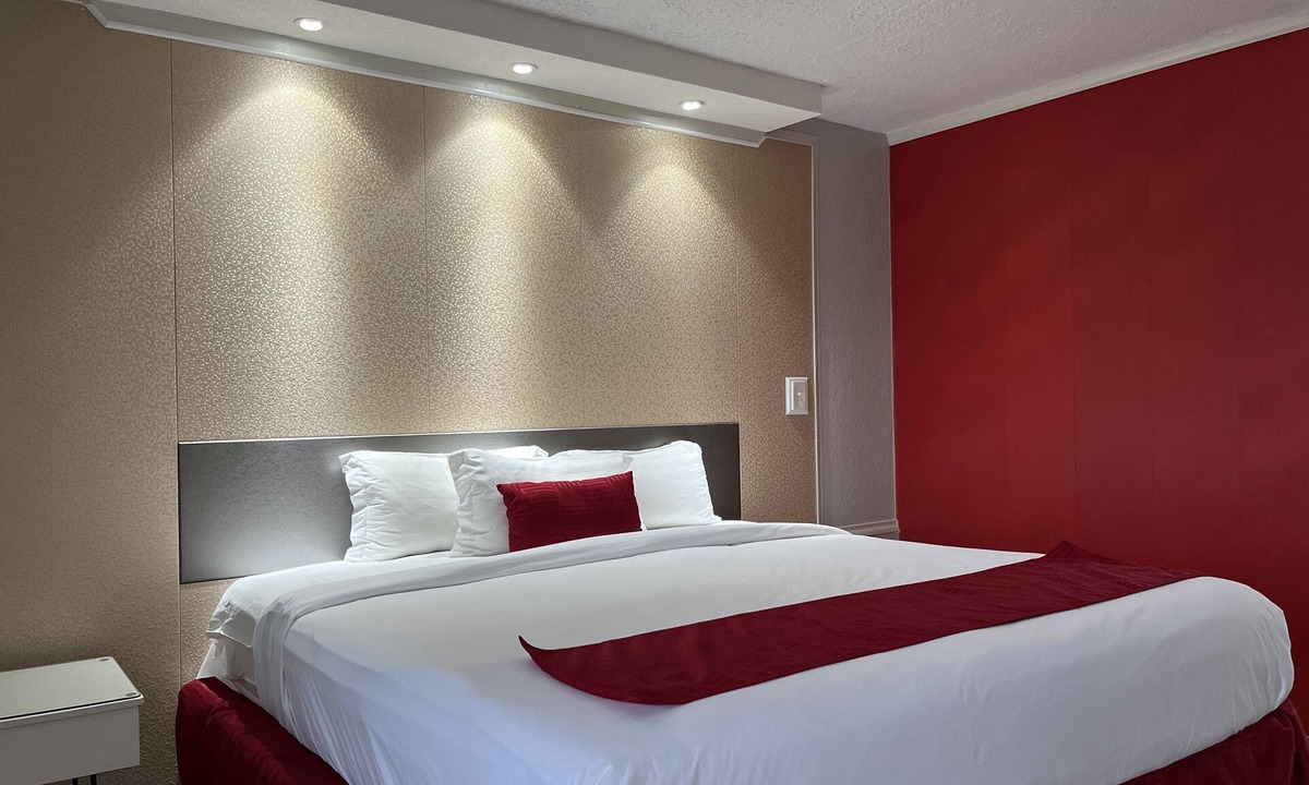Southwest Orlando Hotel | Travelodge by Wyndham Orlando/Heart of International Drive