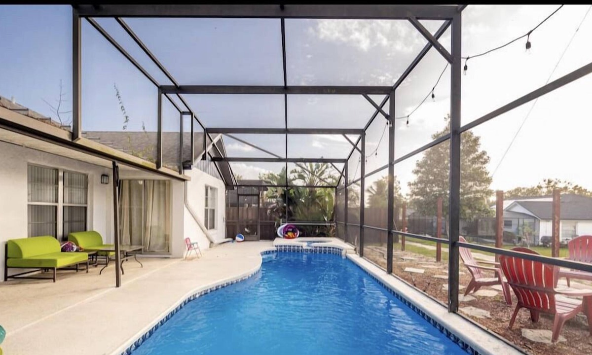 Indian Ridge House | Vacation Home 3miles to Disney With Heated Pool, Spa, Fire Pit, & Game Room!