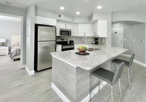 1 Bedroom Condo 378503 by Houzlet