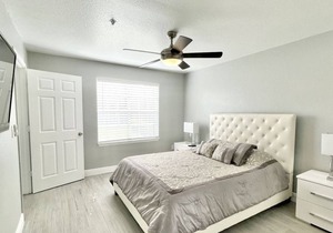 1 Bedroom Condo 378503 by Houzlet