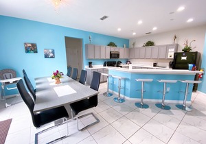 2 storey Big Disney Villa - Pool/spa has Woodland View - close to Disney & Golf