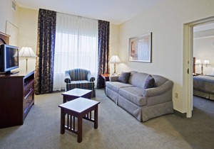 25 Minutes to Disney World + Universal Orlando | Fully-Equipped Suite Close to Airport