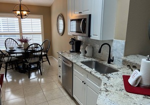 3 bedroom pool home minutes from Dsiney