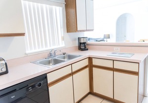 3bedroom home private pool, free pool heating near Disney I4 & shops