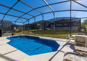 4 BDRM,GAME ROOM,2 MASTER BDRMS,2 LIV RMS.10MIN TO DISNEY. PRV POOL SUN ALL DAY