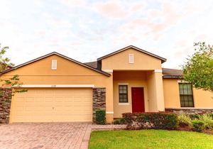 5BR,4BA villa minutes away from Disney – Sleeps 13