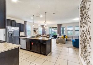 6 BED | 4 BATH Wealth Villa w/Gamesroom & POOL 7049Oak