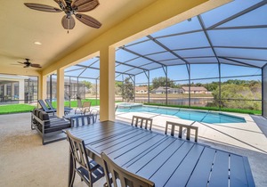 Amazing HOME W/POOL, GAME ROOM NEAR DISNEY, 8 BEDS