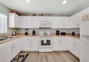 Beautiful 4 bedroom villa with private pool near Disney