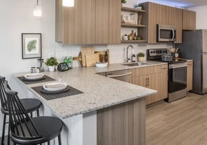 BEAUTIFUL CONDO DOWNTOWN