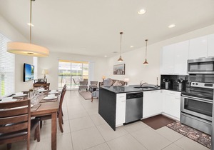 Brand New 3 bed Modern Town Home On a Luxury Development Close to Disney